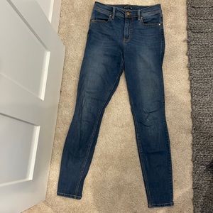 Level99 skinny jean size 28